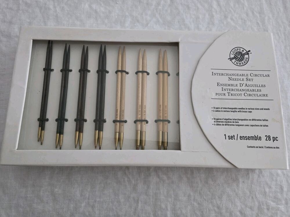 BRAND NEW Loops & Threads Interchangeable Circular Needle Box Set 28 pc